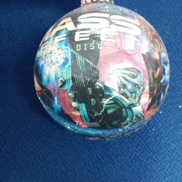Hand made Mass effect ornament - Picture 3 of 4